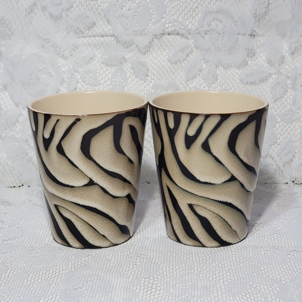 Set of 2 Vintage Soho Loft Stoneware Zebra Print Pattern Mugs Black Beige - Picture 8 of 17